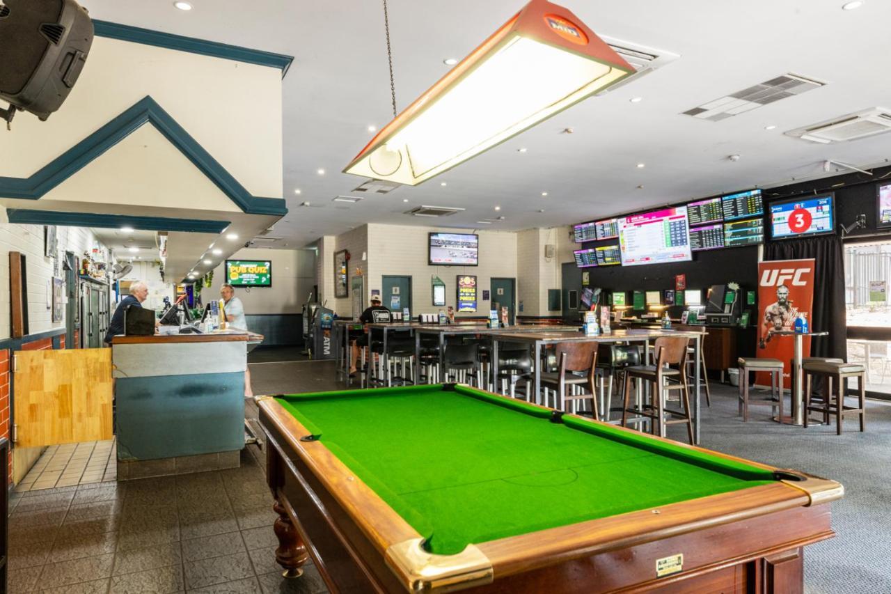 Frontier Hotel Darwin Exterior photo
